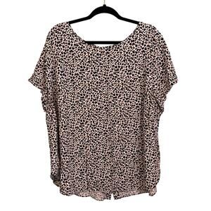 Ava & Viv Blouse Womens 2X Cream Black Leopard Print Round Neck Short Sleeve Top